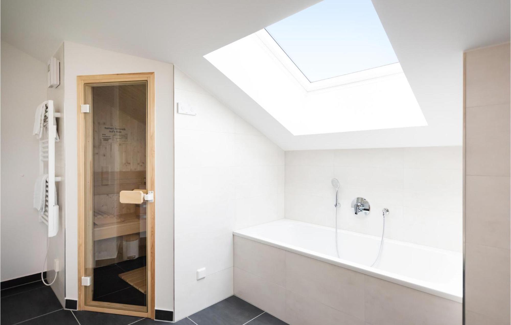 Amazing Apartment In Rechlin With Kitchen Luaran gambar